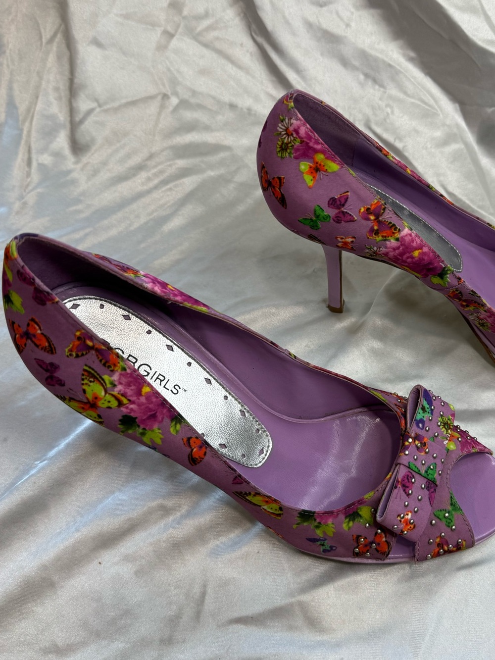 BCBGirls Purple Floral Peep-Toe Heels with Studded Bow - Picture 6 of 7